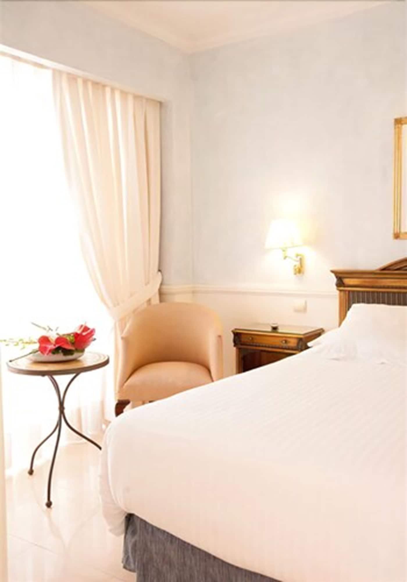 Apartamentos Guadalpin Boutique Марбеля Екстериор снимка