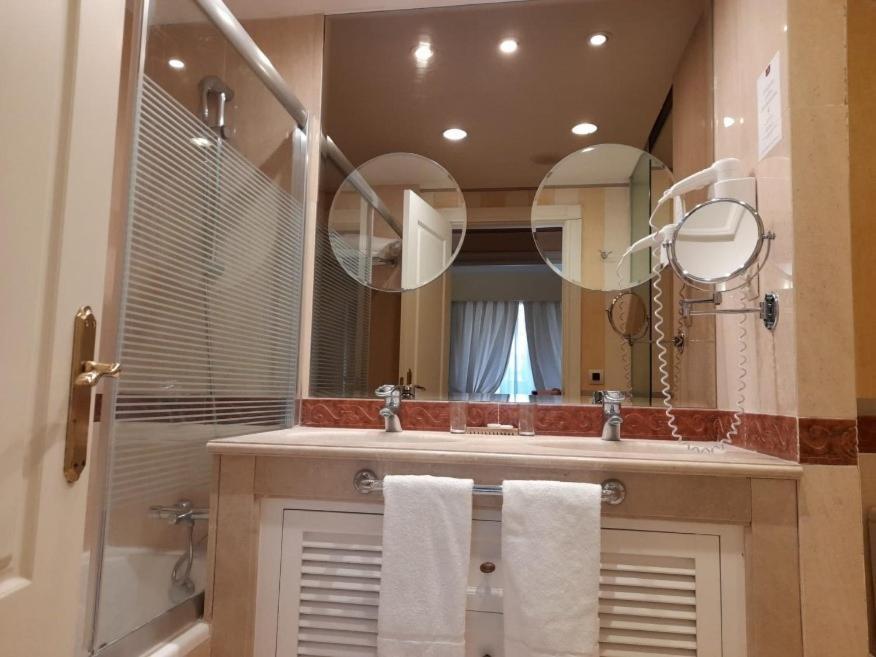 Apartamentos Guadalpin Boutique Марбеля Екстериор снимка