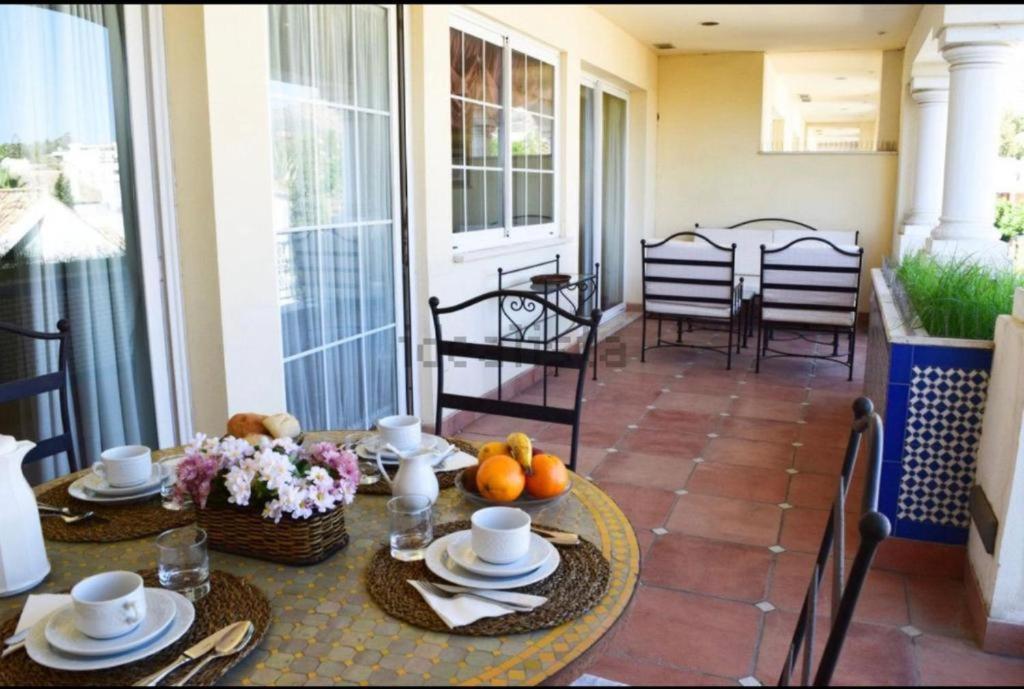 Apartamentos Guadalpin Boutique Марбеля Екстериор снимка