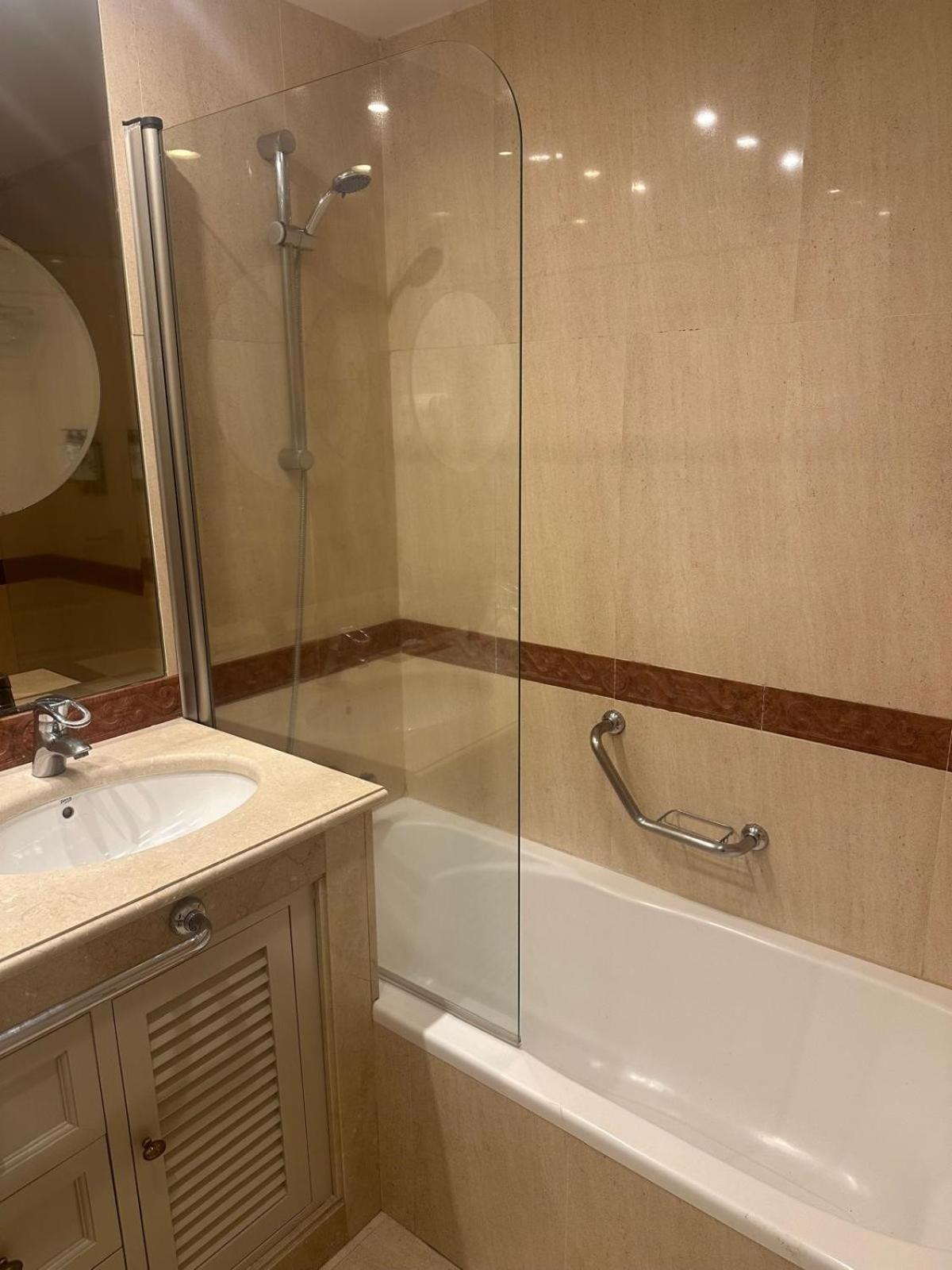 Apartamentos Guadalpin Boutique Марбеля Екстериор снимка