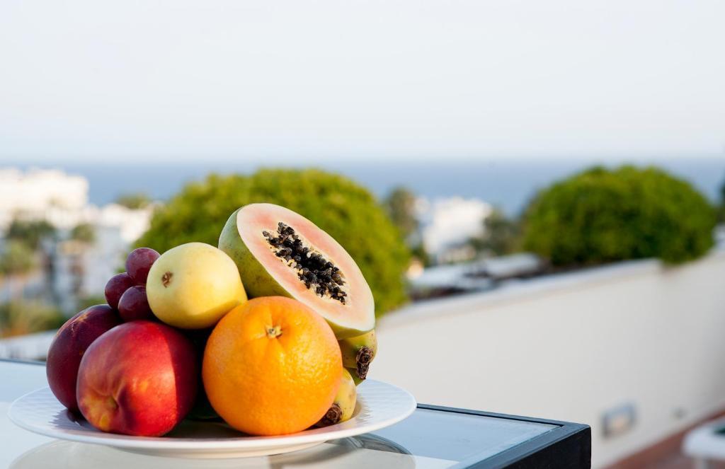 Apartamentos Guadalpin Boutique Марбеля Стая снимка
