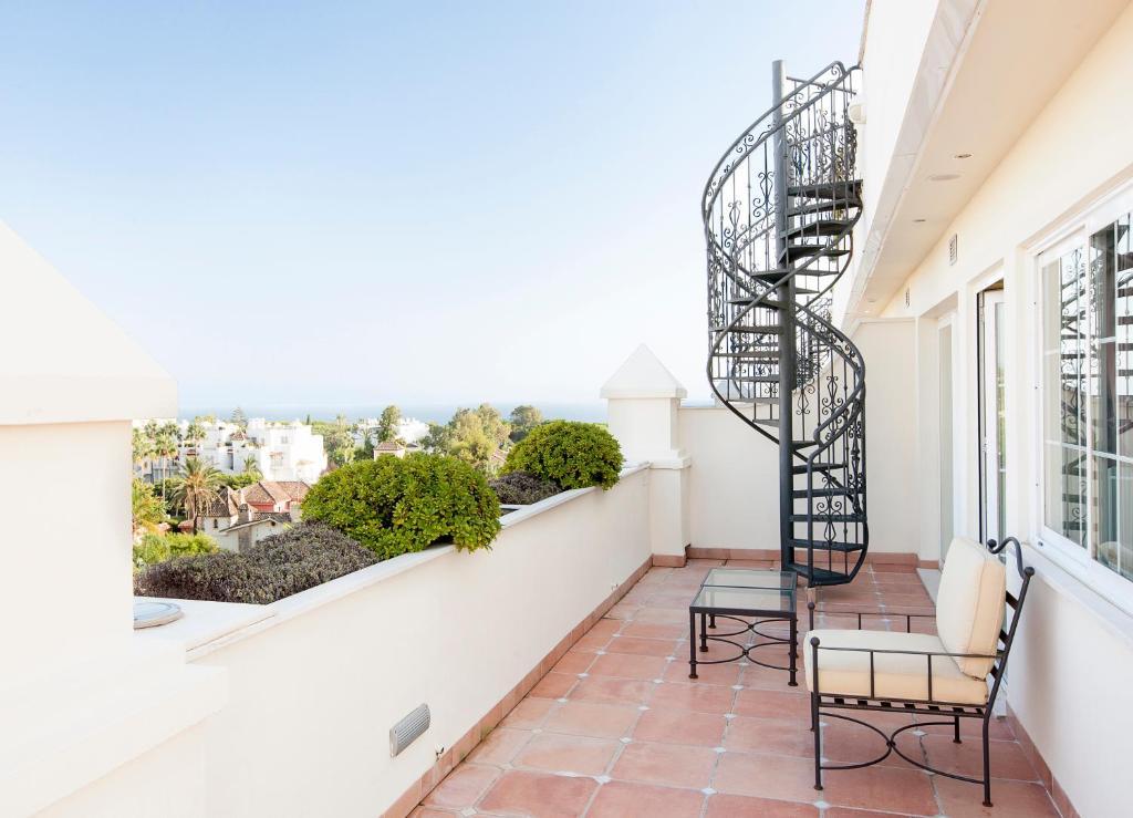 Apartamentos Guadalpin Boutique Марбеля Стая снимка